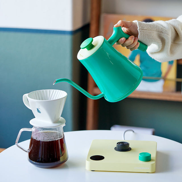 BESPOKE GENIE : Electric pour-over kettle